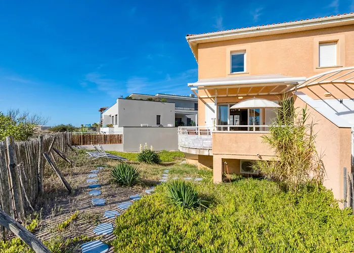 Les Pieds Dans L’eau